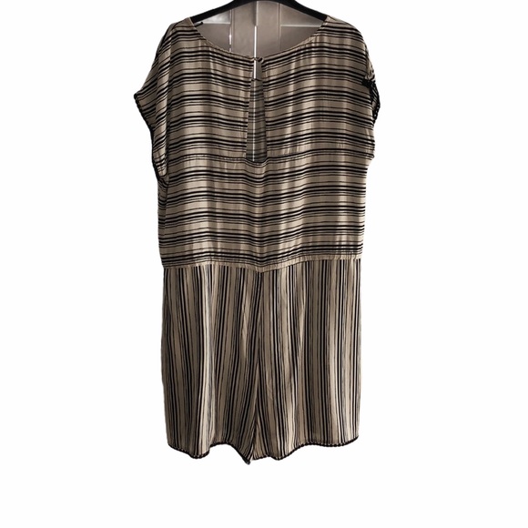 Black and White Romper - Picture 2 of 6